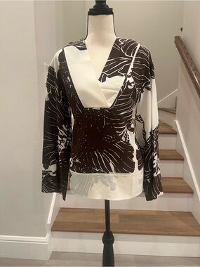 New Banana Republic Silk Brown and White Floral V-Neck Blouse